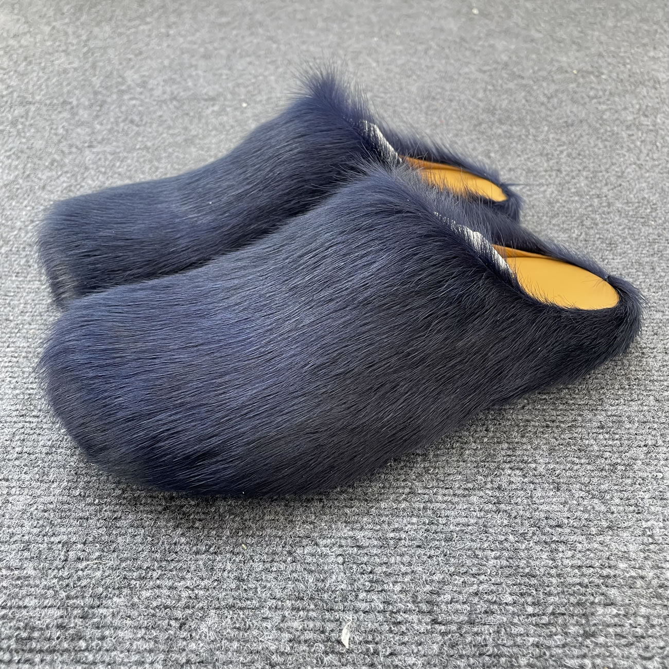 Marni Fussbet Sabot Calf Hair Slippers (7) - newkick.org